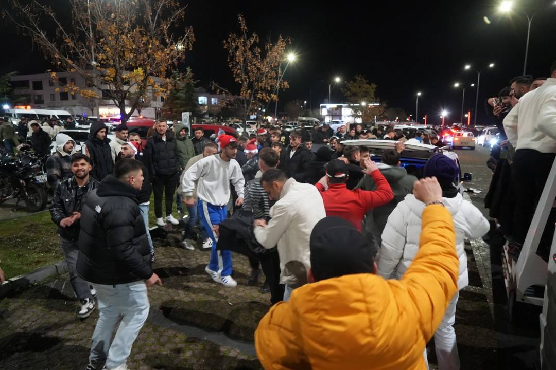 Samsun 2026 yılına dans ve havai fişeklerle girdi