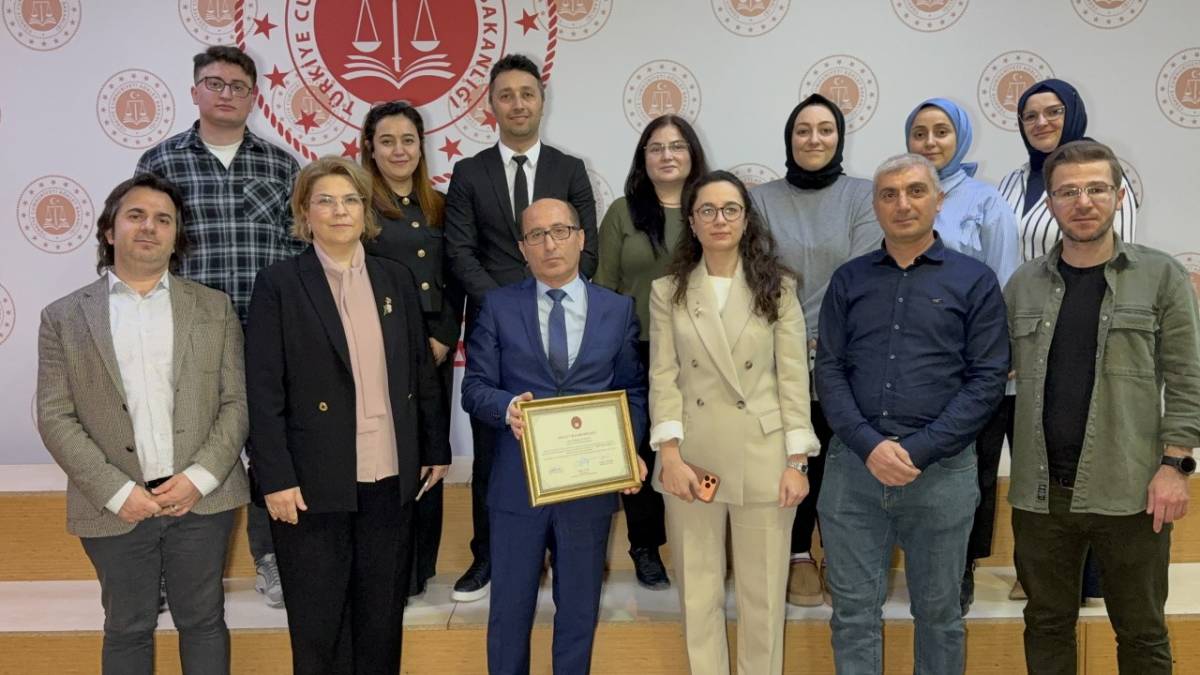 Samsun’da başarılı hâkimler Adalet Başarı Belgesi ile ödüllendirildi