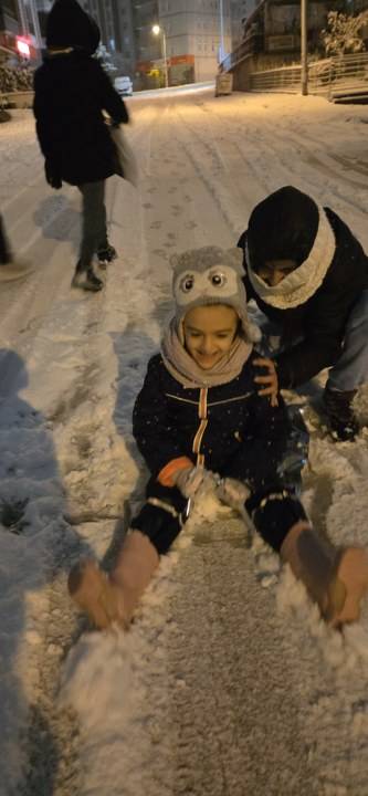 Samsun'da okullar tatil oldu! Çocuklar karda gönüllerince eğlendi