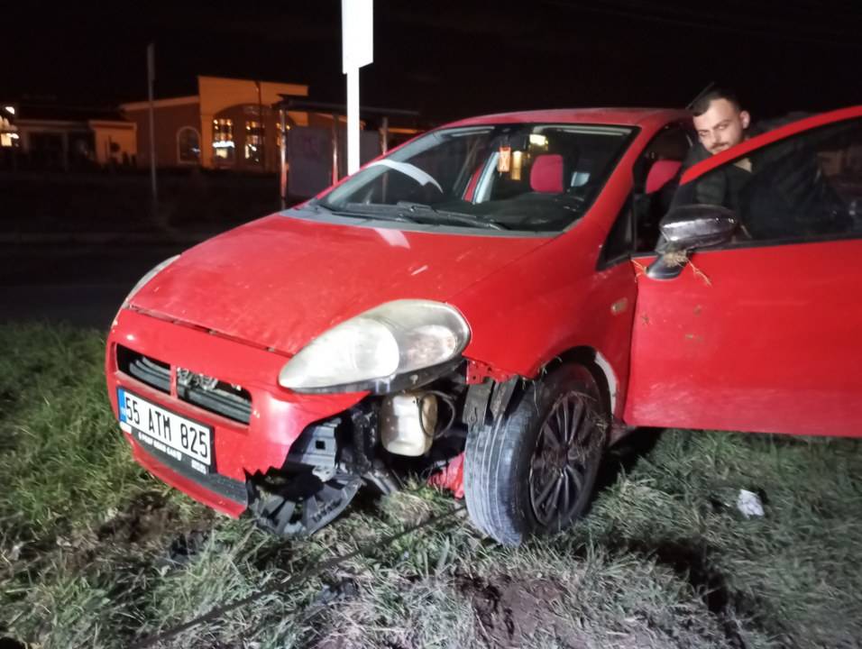 Samsun'da otomobil devrildi! 2 kişi yaralandı