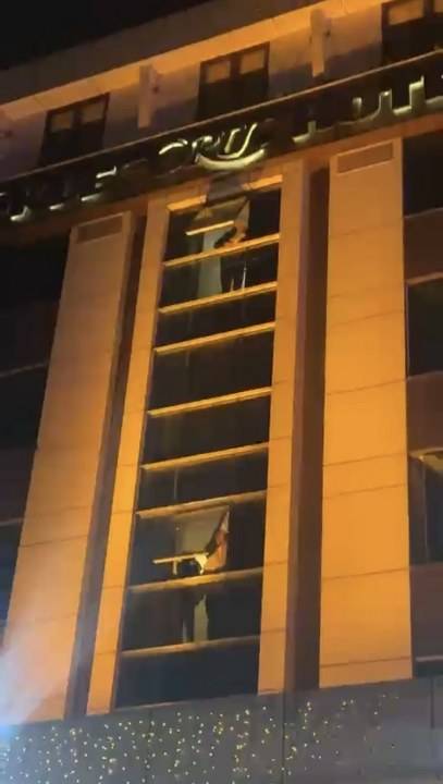 Son dakika! Bursa’da otel yangını! Üst kattakiler mahsur kaldı