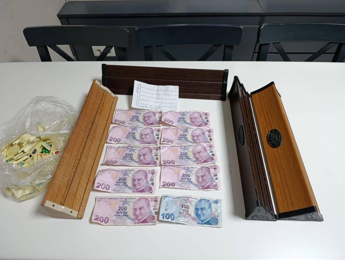 Samsun'da kıraathaneye kumar denetimi: 3 kişiye para cezası