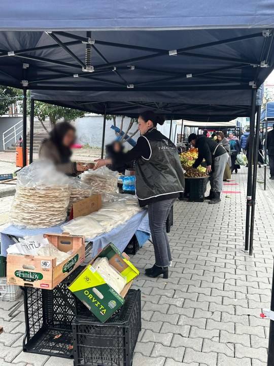 Tüfekci Vakfı ‘Miraç Kandili’nde yaşlılar ve esnaflarla bir araya geldi