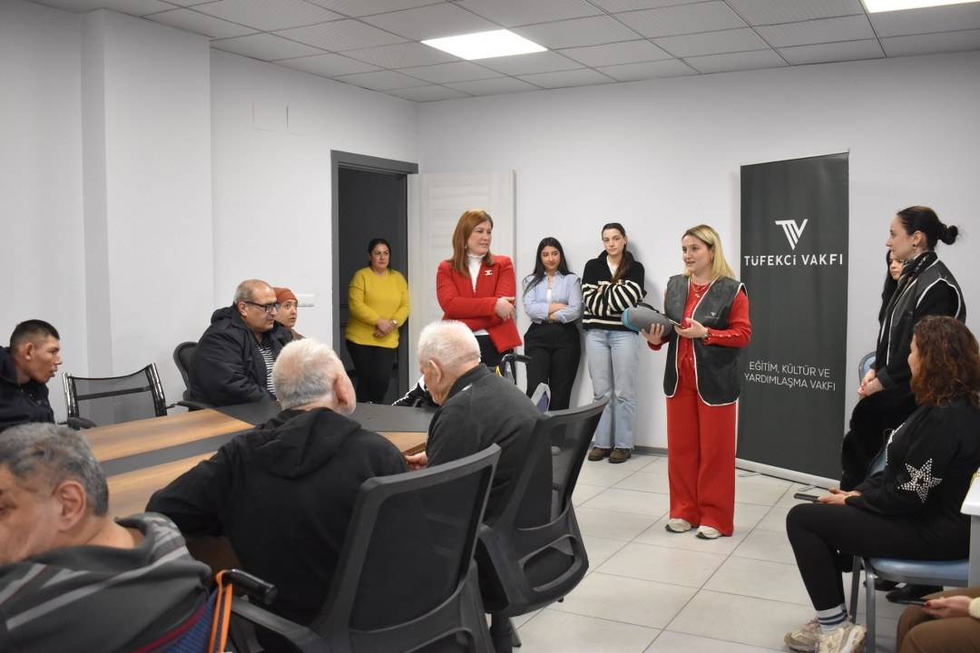 Tüfekci Vakfı ‘Miraç Kandili’nde yaşlılar ve esnaflarla bir araya geldi