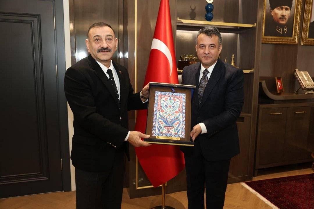 Halit Doğan'dan Metin Sinecek'e istiklal madalyası