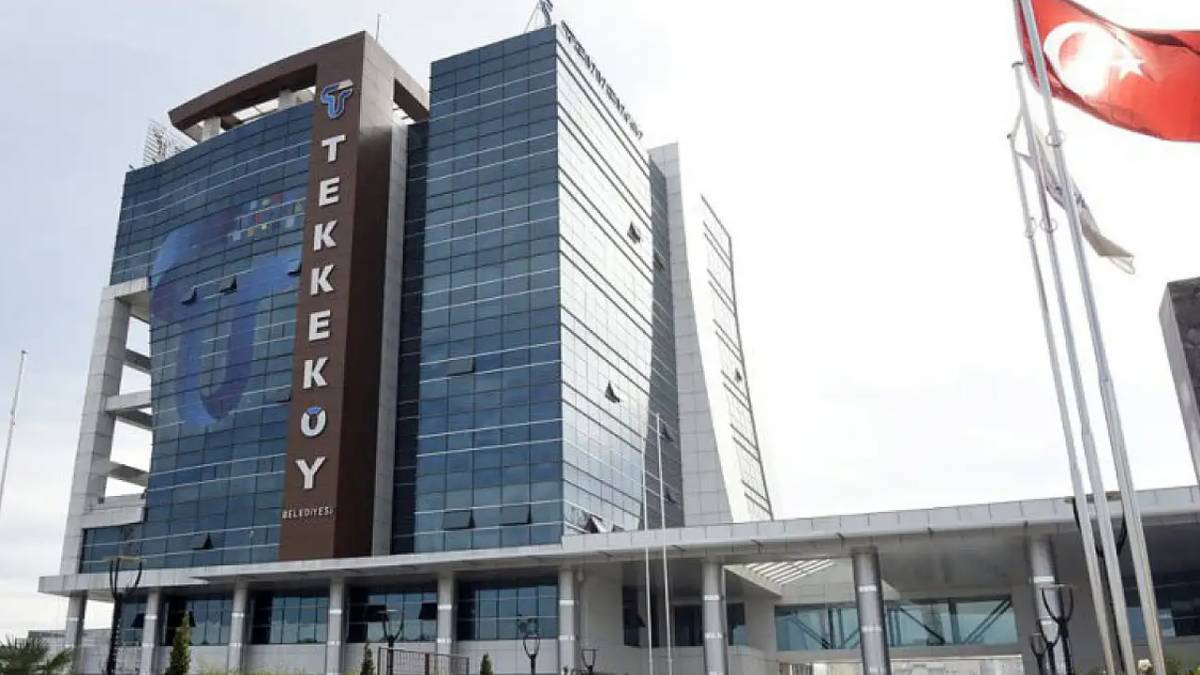 Tekkeköy Belediyesi'nde maaş sorununa el atıldı