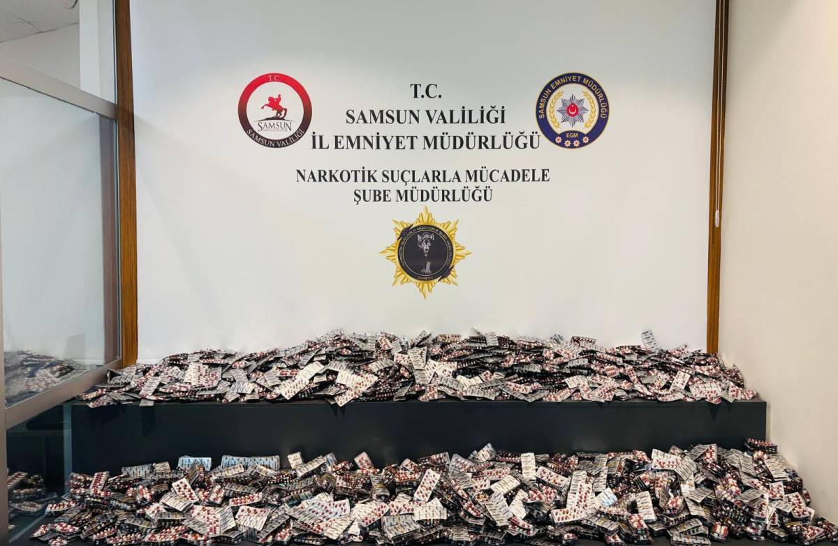 Samsun’da narkotik operasyonu! Şüphe üzerine durduruldu haplar ortaya çıktı
