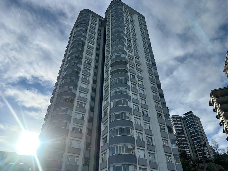 Akademisyen Gülçin Bilgin Turna, 10. kattan düşerek öldü