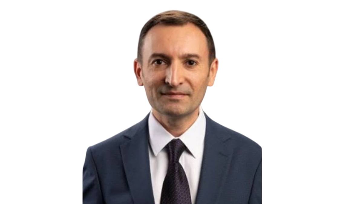 Gazi İshak Kara kimdir?