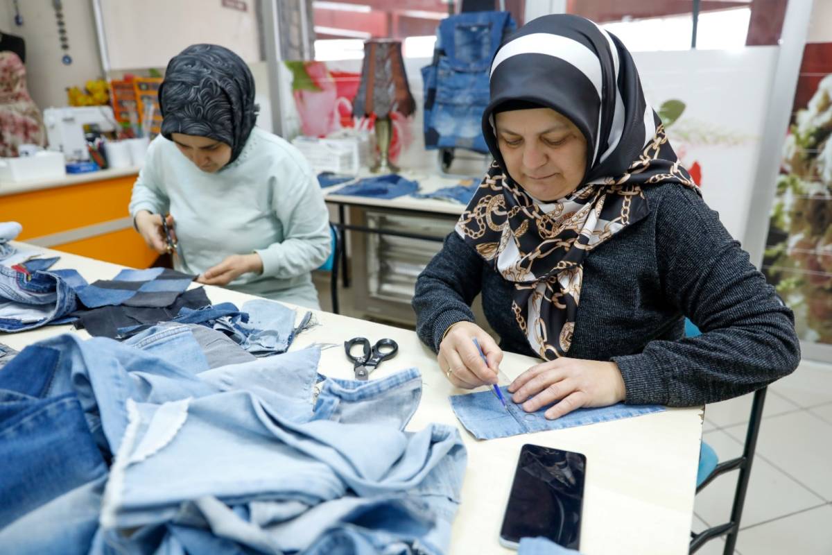 İlkadım’da Atık Malzemeler El Emeğine Dönüşüyor