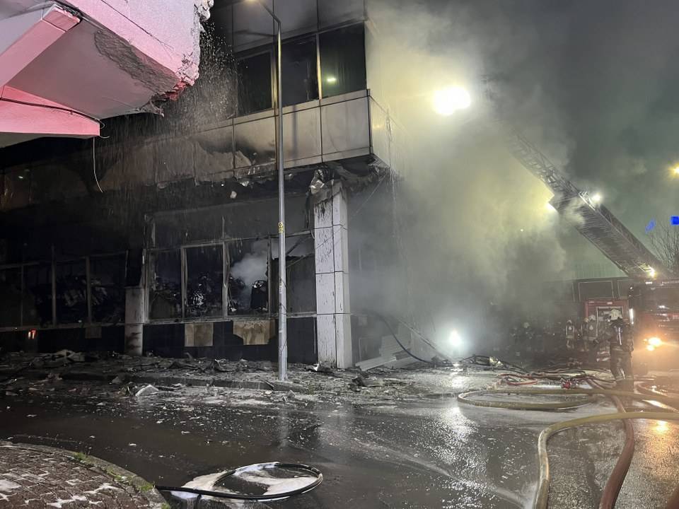 İstanbul'da tekstil fabrikasında yangın