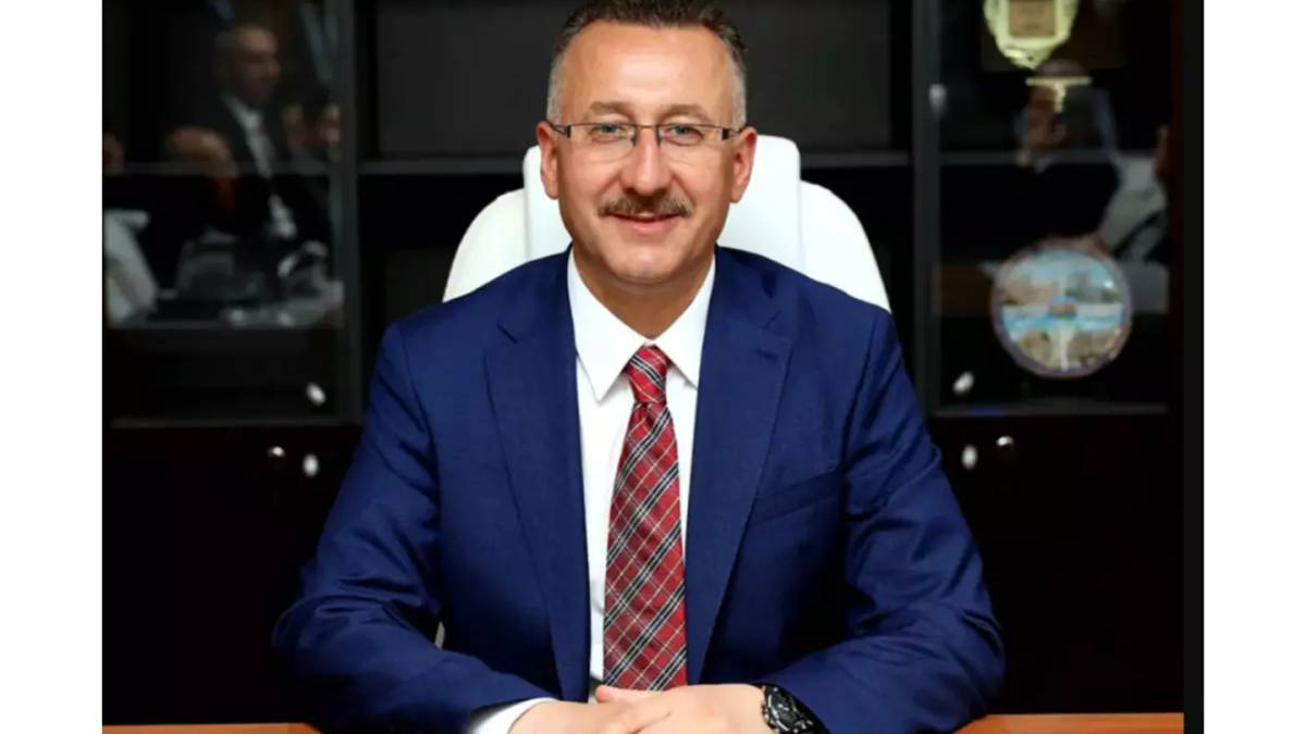 Kızı yasak aşkı ifşa etmişti! Belediye başkanından