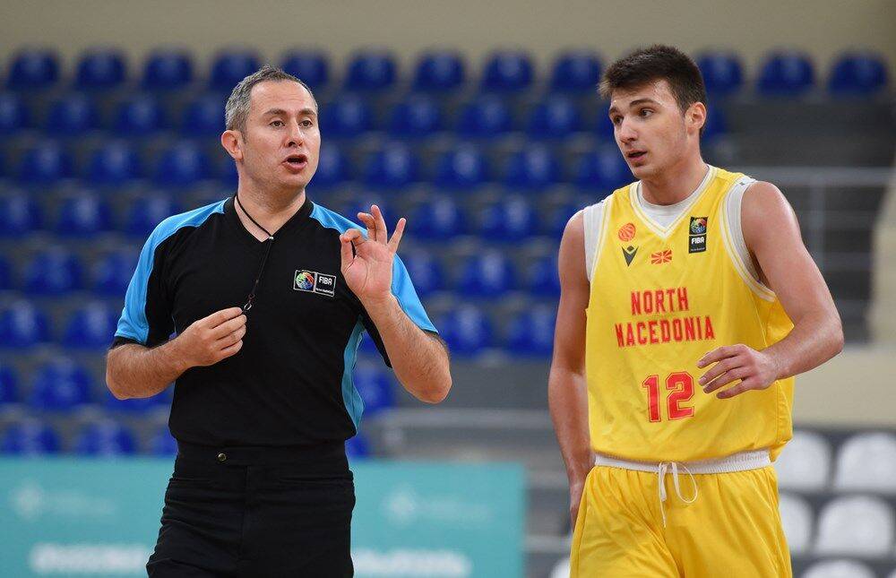 Fenerbahçe - Beşiktaş finalini Samsunlu hakem Ali Şakacı yönetecek