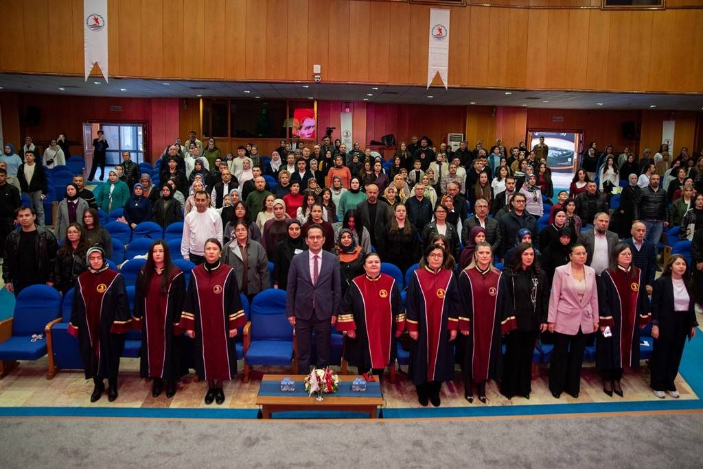 Samsun OMÜ ebelik öğrencileri beyaz önlüklerini giydi