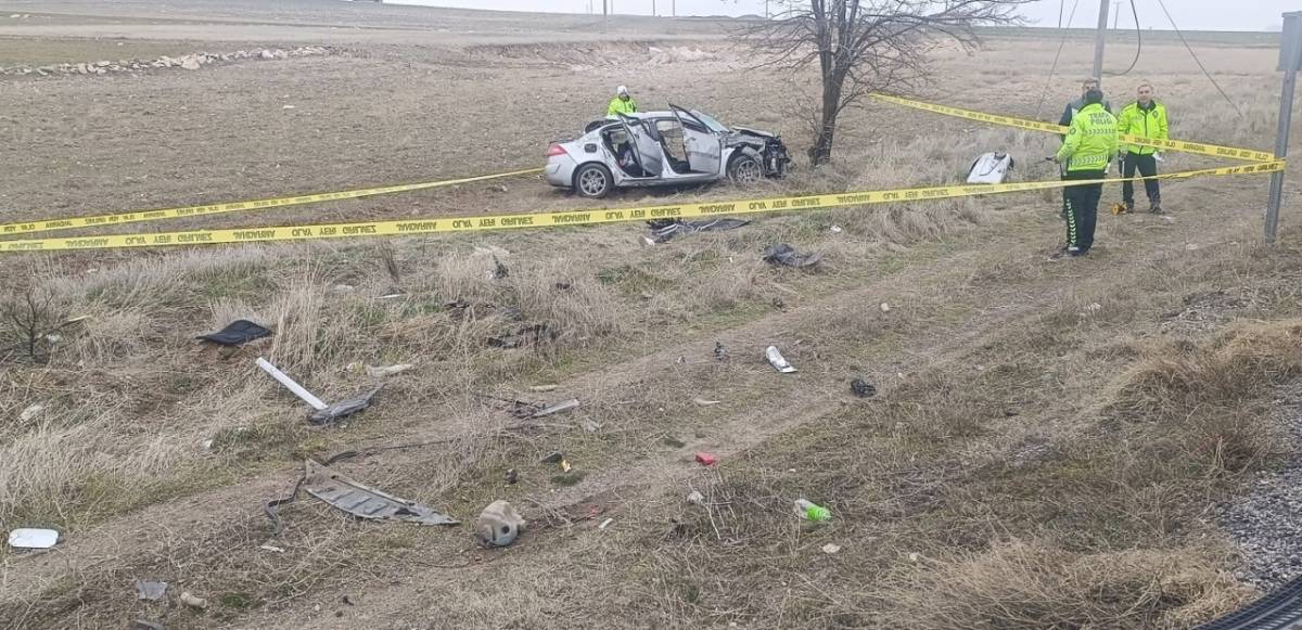 Bayram tatili ölüm getirdi! Baba öldü, eşi ve çocukları yaralandı