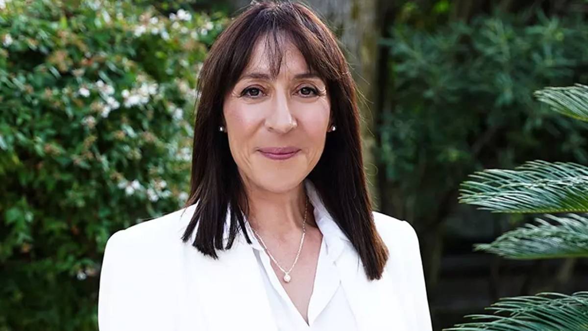 Binnur Kaya İsmail Dümbüllü Ödülü'nü kazandı! Binnur Kaya kimdir?