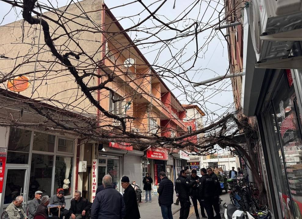 Emekli zabıta memuru pansiyonda ölü bulundu