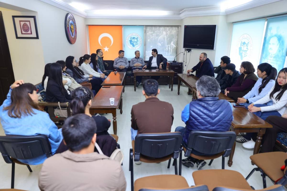 İhsan Kurnaz Uluslararası öğrencilerle buluştu