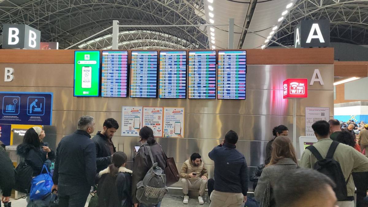 Sabiha Gökçen'de 127 sefer iptal edildi! Binlerce yolcu yerde kaldı