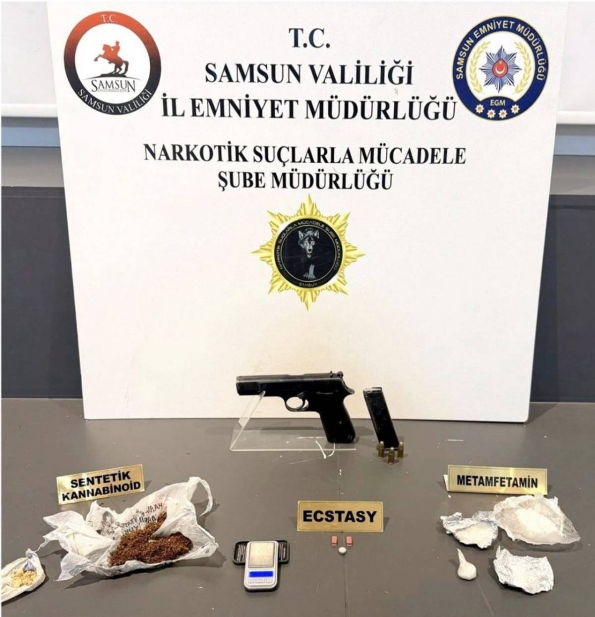 Samsun emniyetinden narkotik operasyonu! 10 kişi yakalandı