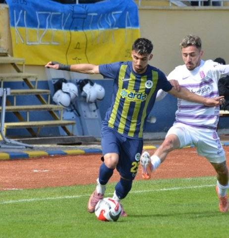 Samsunspor'dan kiralık giden Emre Köroğlu Fatsa Belediyespor ile ilk asistini yaptı