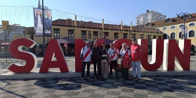 Rayo Vallecano taraftarları Samsun’u geziyor