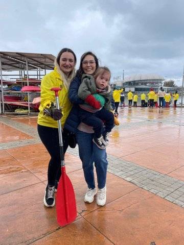 EKOBİD Dragon Bot Takımı down sendromlular için kürek çekti