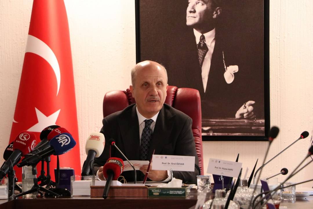 Yükseköğretim Kurulu Başkanı açıkladı! Üniversiteler 3 yıla mı düşecek?