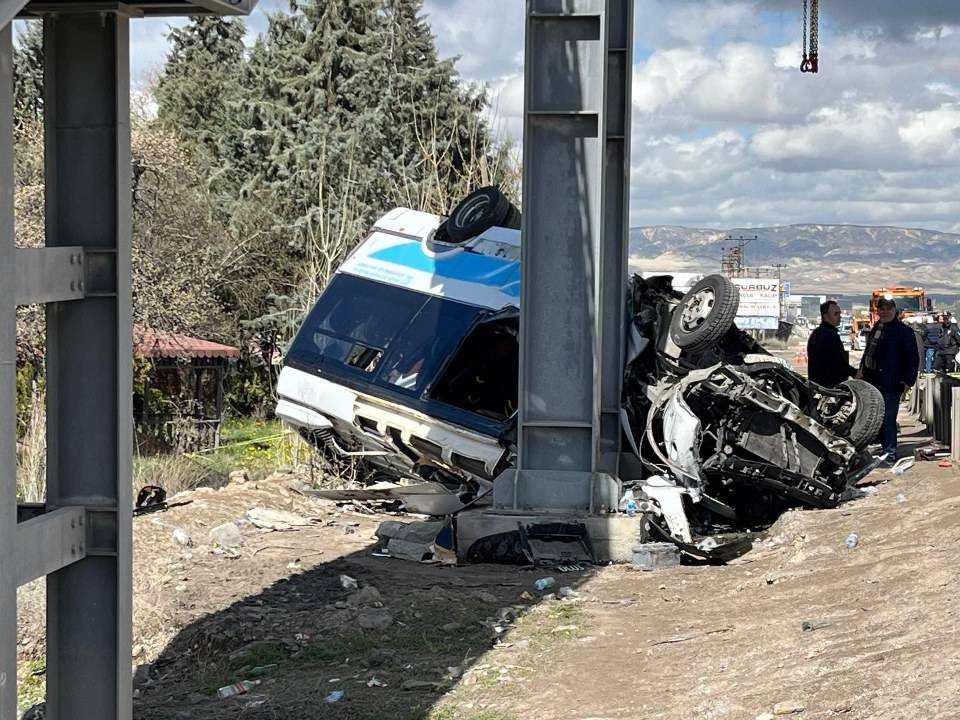 Ankara kaza! 5 kişinin öldüğü kazaya 3 savcı görevlendirildi