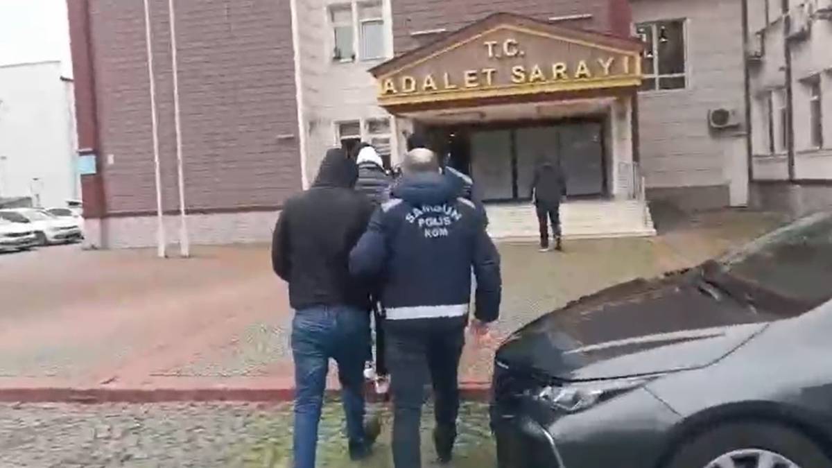 Samsun polisi sınavda kopya şebekesini çökertti: Suçüstü yakalandılar!
