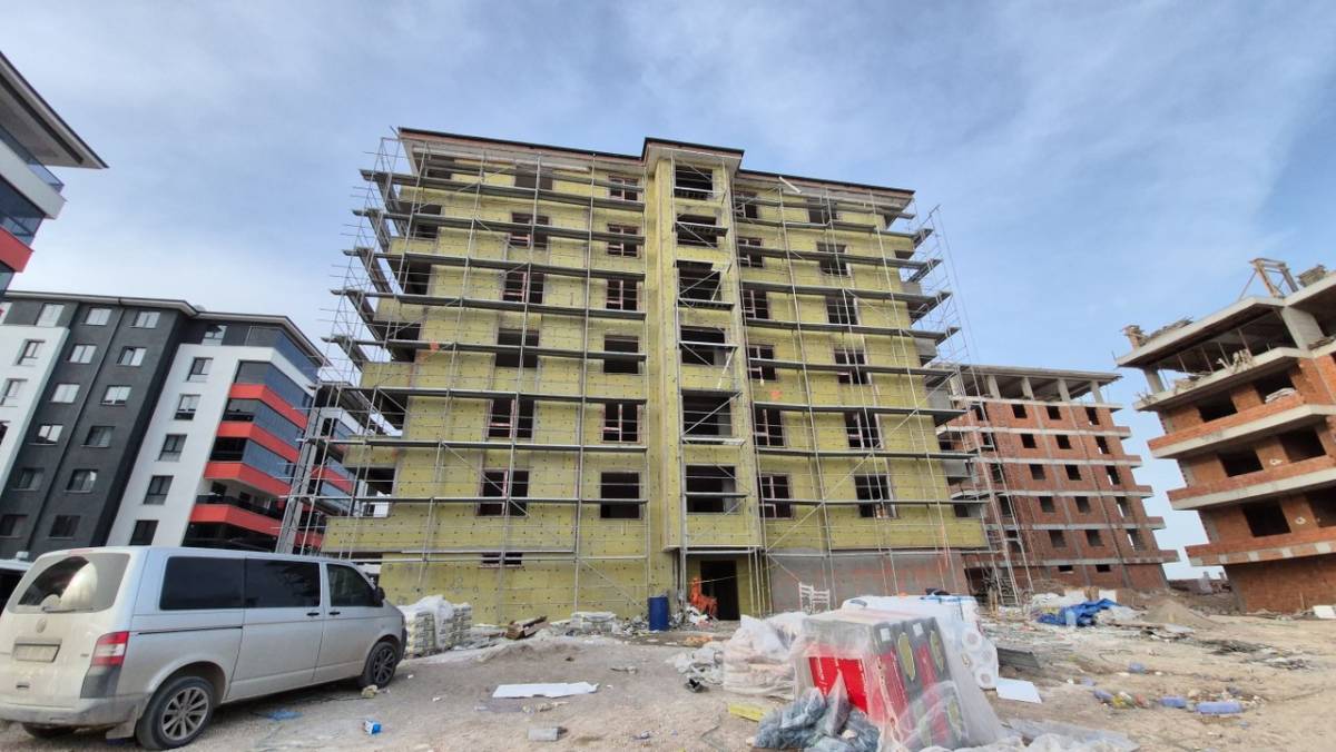 Asansör boşluğuna düşen sıva ustası öldü