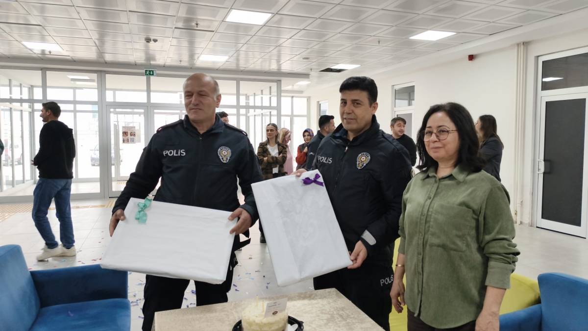 Samsun’da olaya giden polisler pasta sürpriziyle karşılaştı