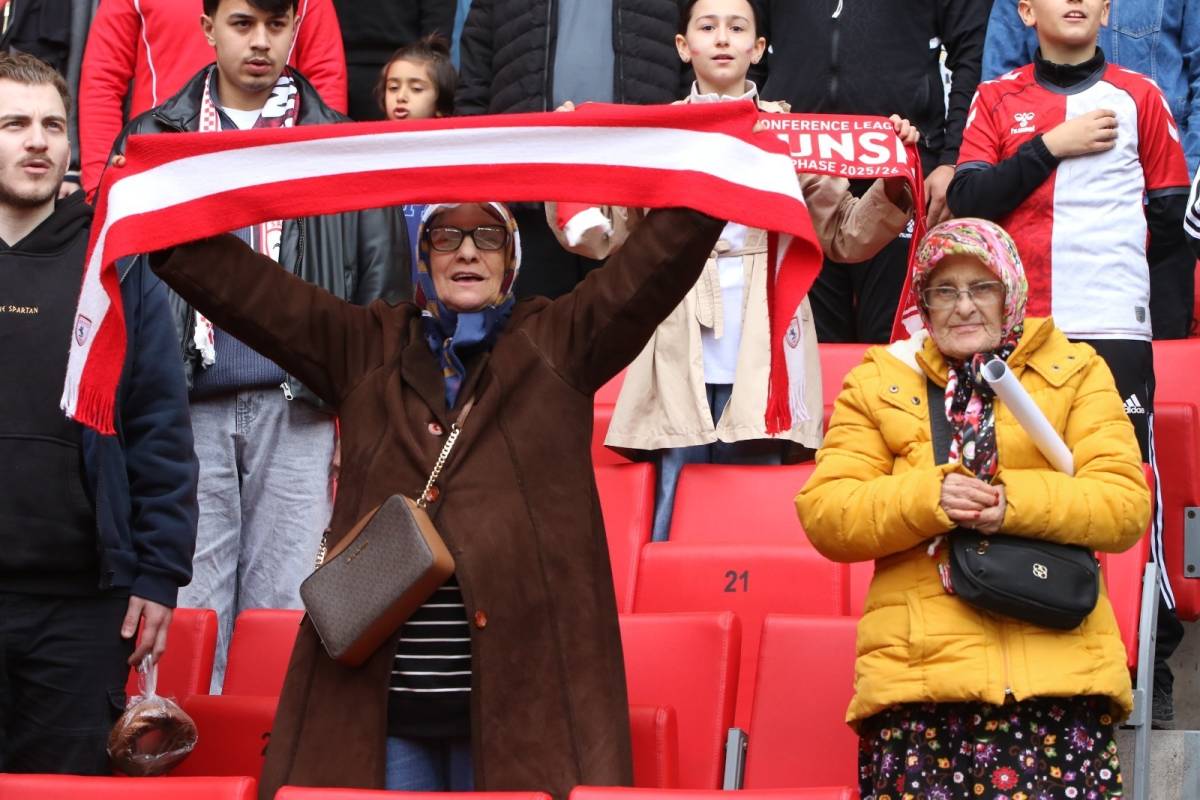 Karadeniz derbisi öğrencilere ücretsiz