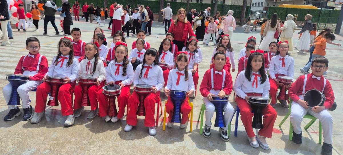 Adnan Kahveci İlkokulu’nda 23 Nisan coşkusu