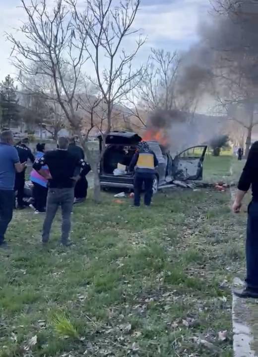 Feci kaza! Yanan cipte  1 kişi öldü, 2 kişi  yaralandı