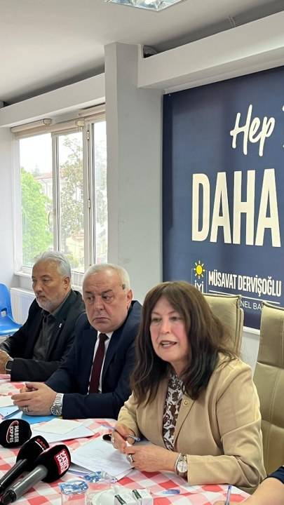 İYİ Parti Eğitim Politikalarından Sorumlu Genel Başkan Yardımcısı Şenol Sunat Samsun'da