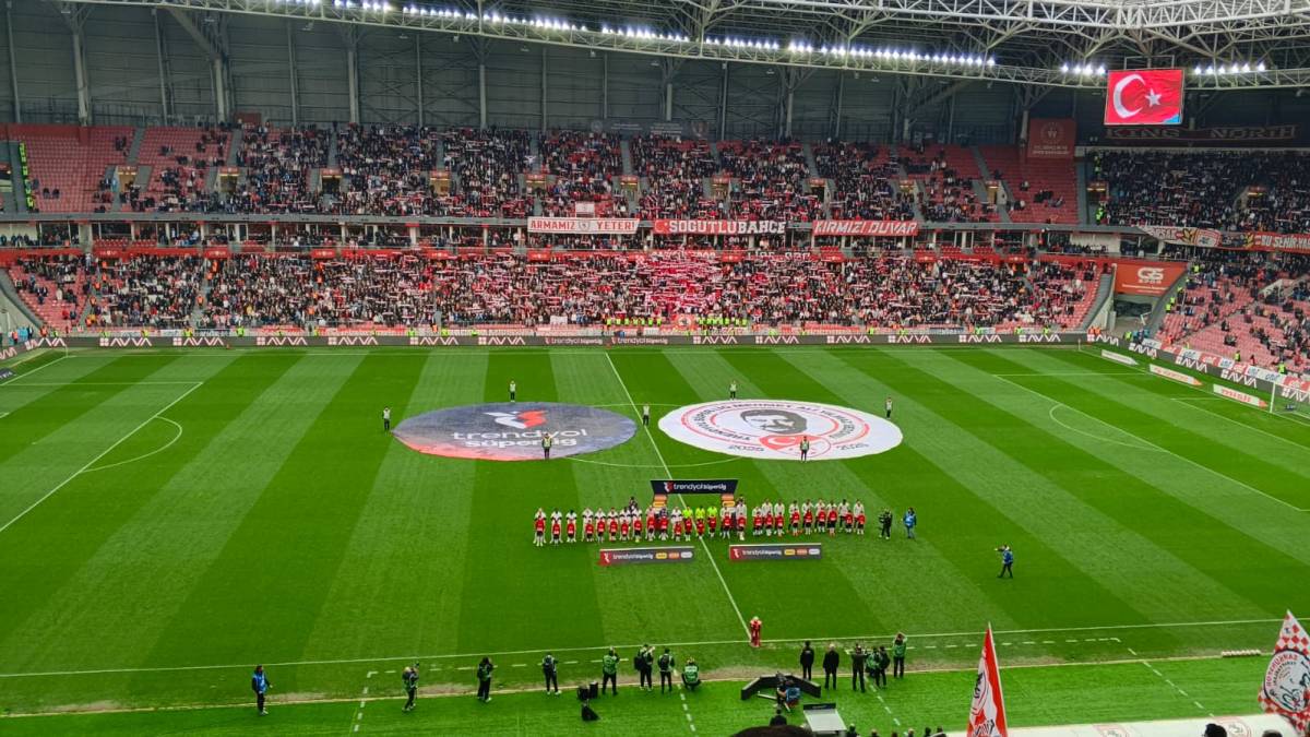 Karadeniz derbisi öğrencilere ücretsiz