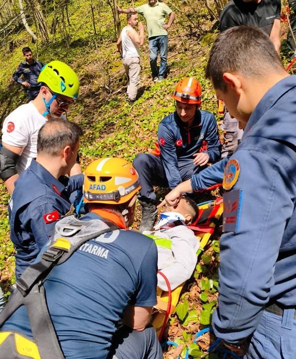 Samsun'da korku dolu anlar! Kayalıklardan düştü