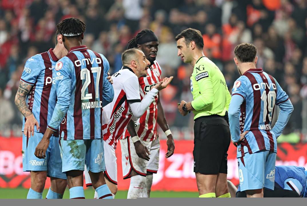 Samsunspor düşmanı Atilla Karaoğlan! Samsunspor ile derdin ne Atilla Karaoğlan?