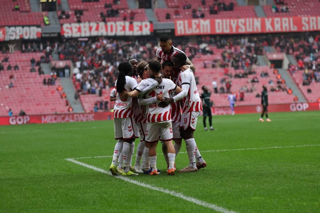 Samsunspor'un Çaykur Rizespor maçındaki ilk 11'i açıklandı
