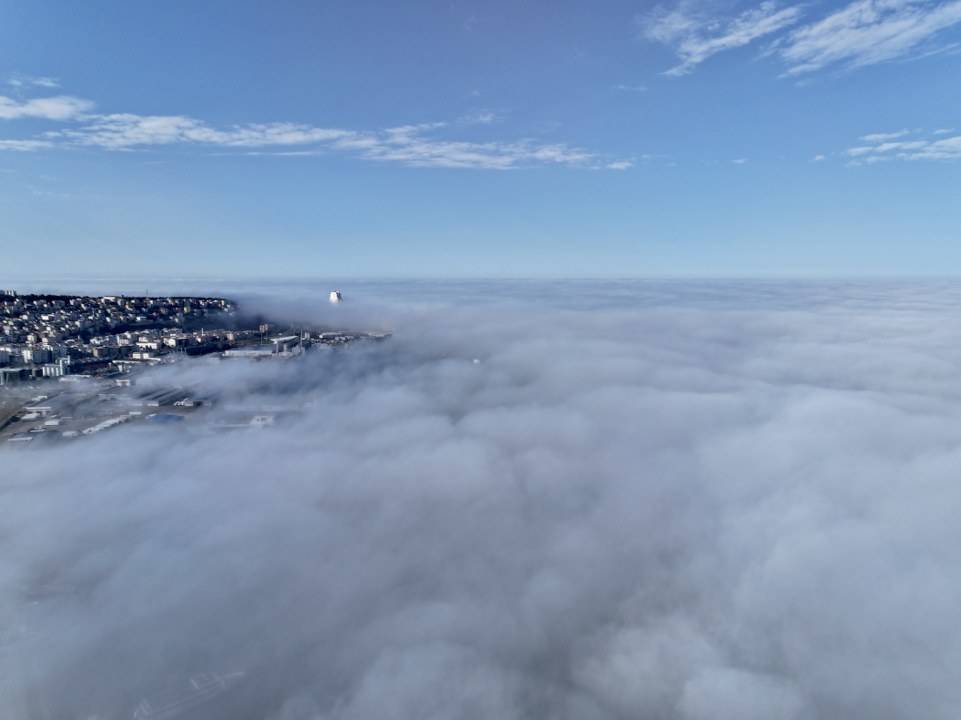 Samsun'u sis bulutu kapladı