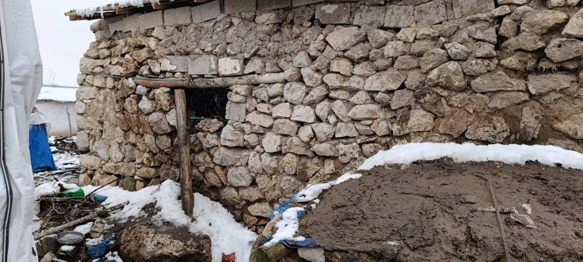 Van deprem! Van'daki depremde hasar oldu mu, yaralı var mı?