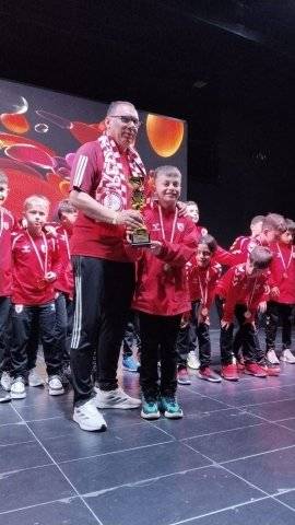 Samsunspor U10 Takımı Atatürk Kupası’nda namağlup şampiyon