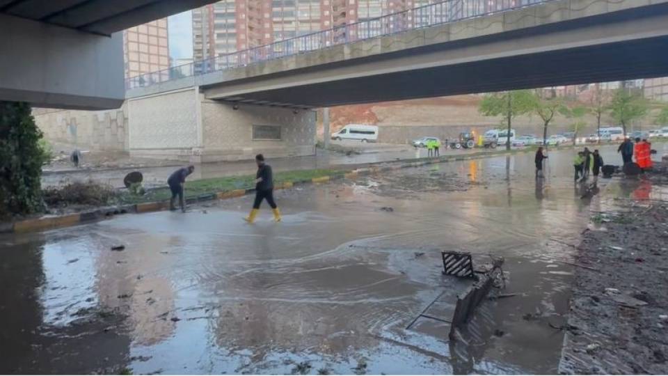 Son dakika! O illerde eğitime 1 gün ara verildi