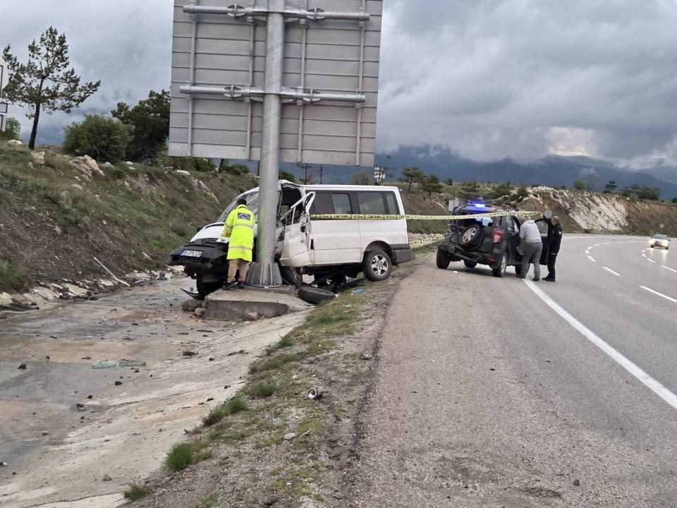 Ankara-Samsun yolunda feci kaza!