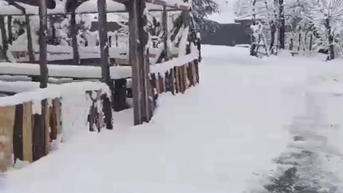 Karadeniz'in Ordu ve Tokat illerinde mayısta kar yağdı