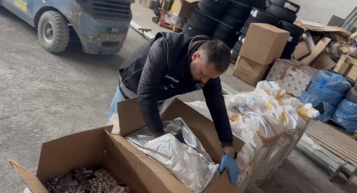 Samsun’da uyuşturucu operasyonu!  Binlerce uyuşturucu hap ele geçirildi
