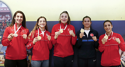Fenerbahçeli madalyalı boksörlerin hedefi olimpiyat altını